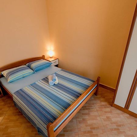 Apartments Gudelj Kamenari Εξωτερικό φωτογραφία