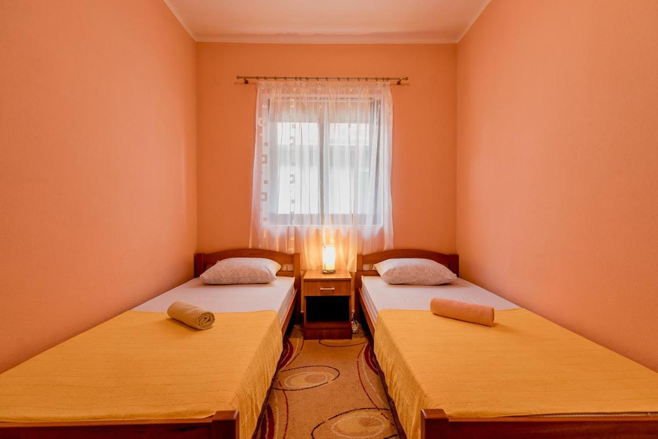 Apartments Gudelj Kamenari Εξωτερικό φωτογραφία