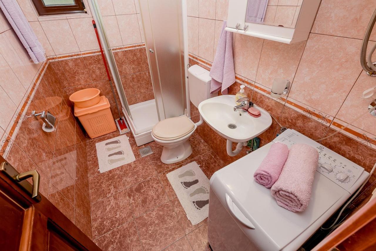 Apartments Gudelj Kamenari Εξωτερικό φωτογραφία