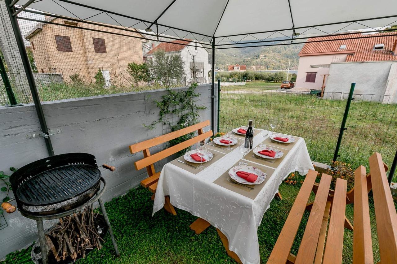 Apartments Gudelj Kamenari Εξωτερικό φωτογραφία