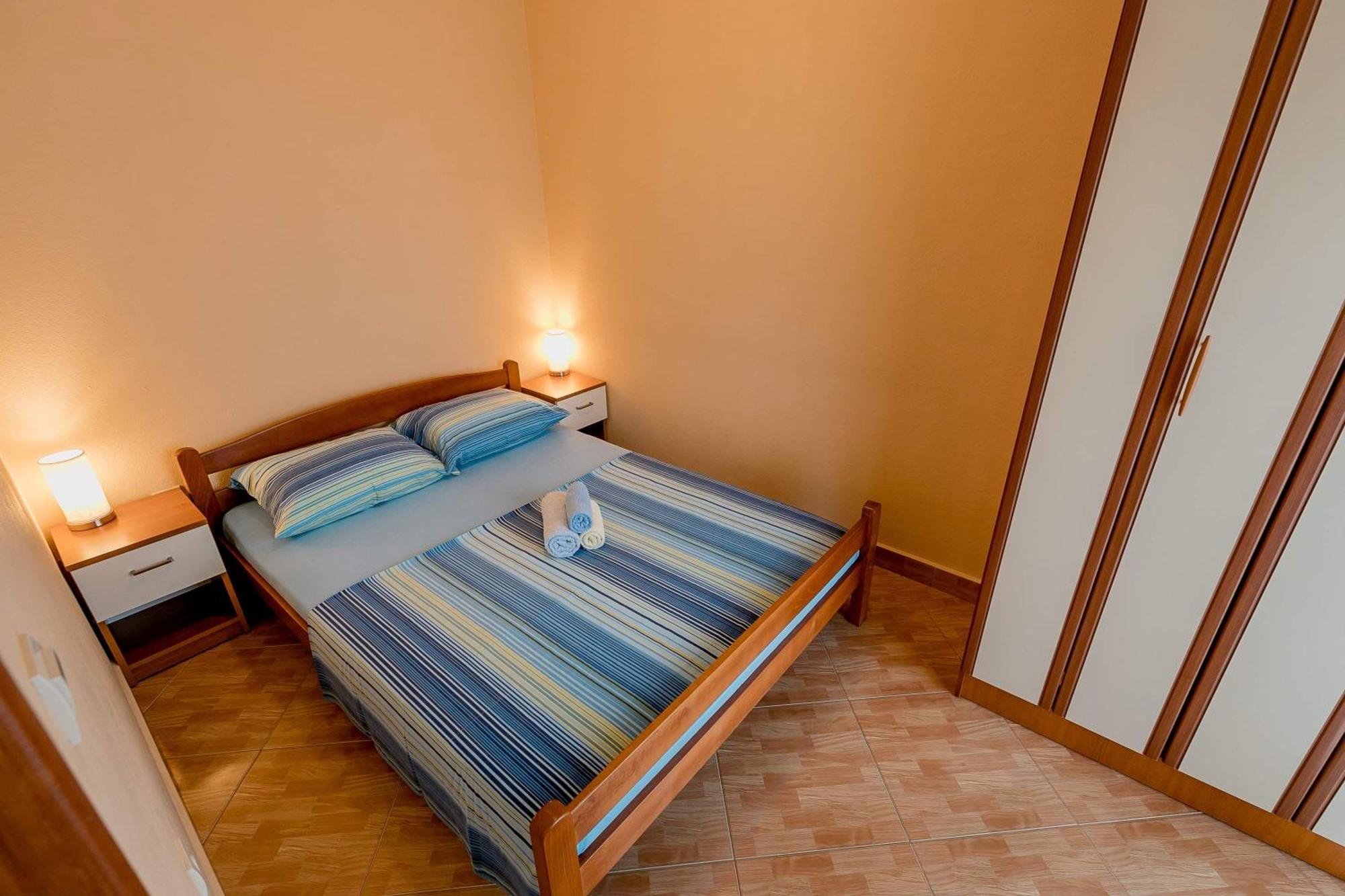 Apartments Gudelj Kamenari Εξωτερικό φωτογραφία