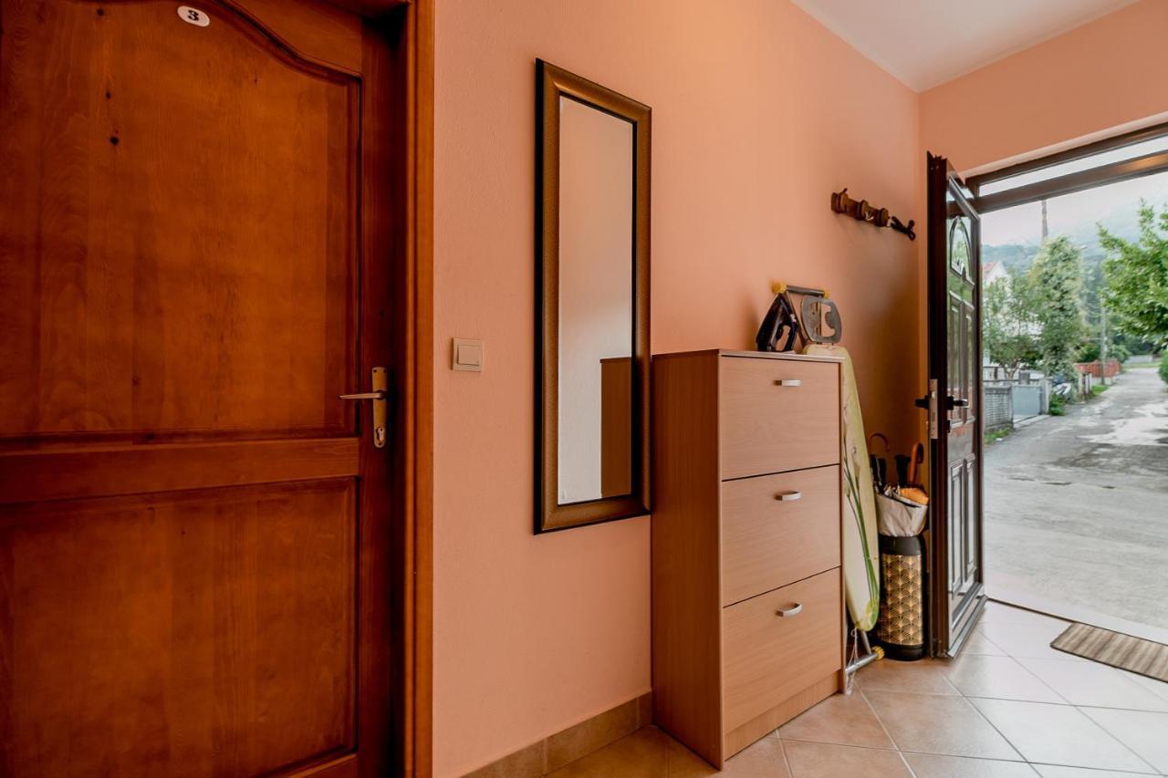 Apartments Gudelj Kamenari Εξωτερικό φωτογραφία